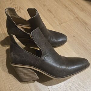 Lucky Brand Brown Leather Ankle Boots
